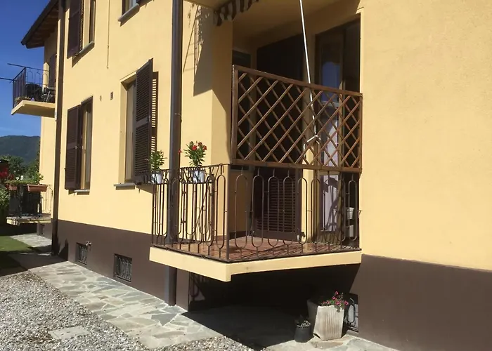 Comolakehome A Due Passi Dal דירה