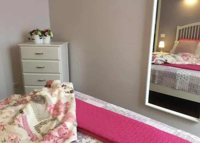 Comolakehome A Due Passi Dal דירה